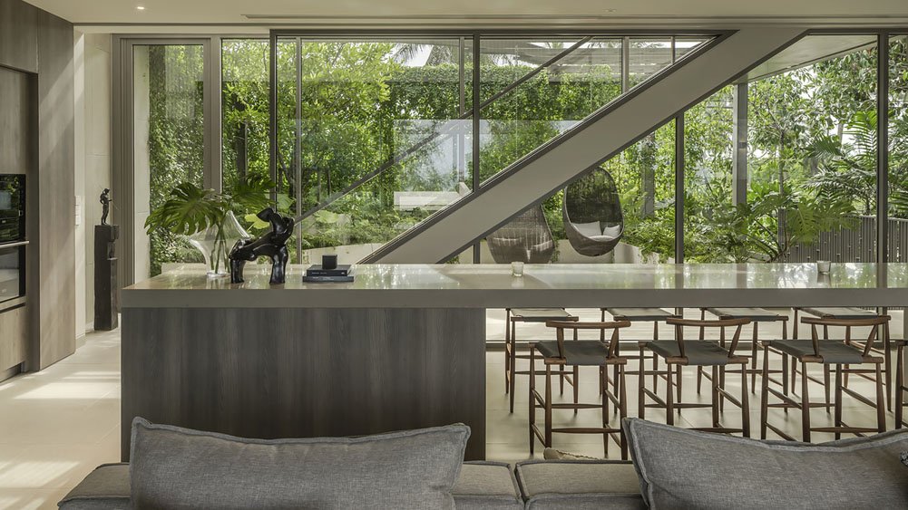 Veyla - Sea Villa - Dining, kitchen and living areas